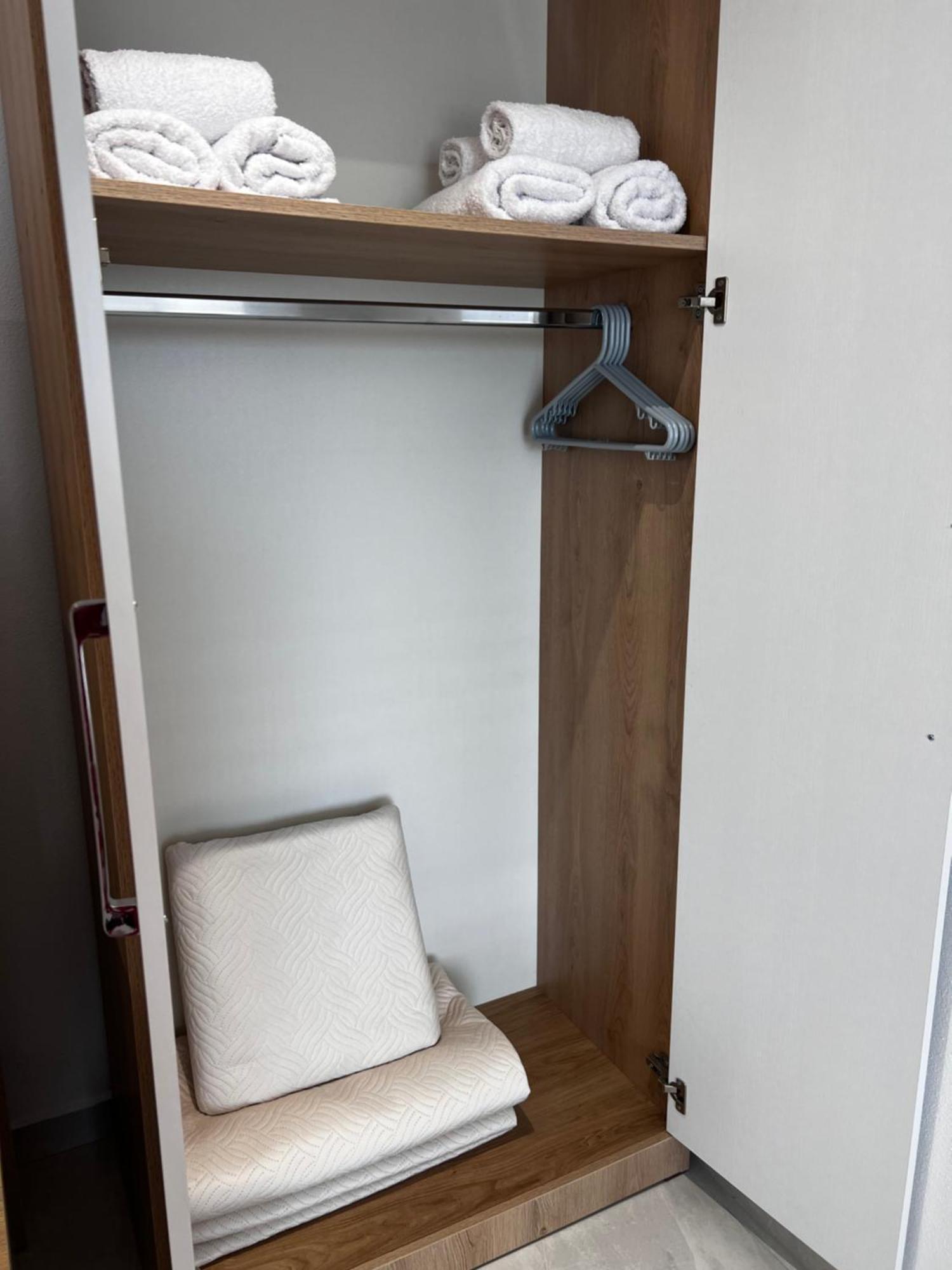 Aloha House Hotel Shkoder Bagian luar foto